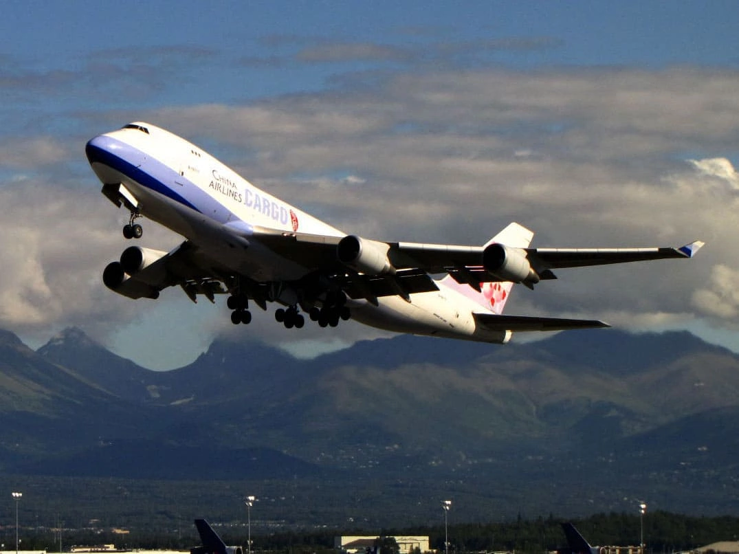 安克拉治華航747-400F