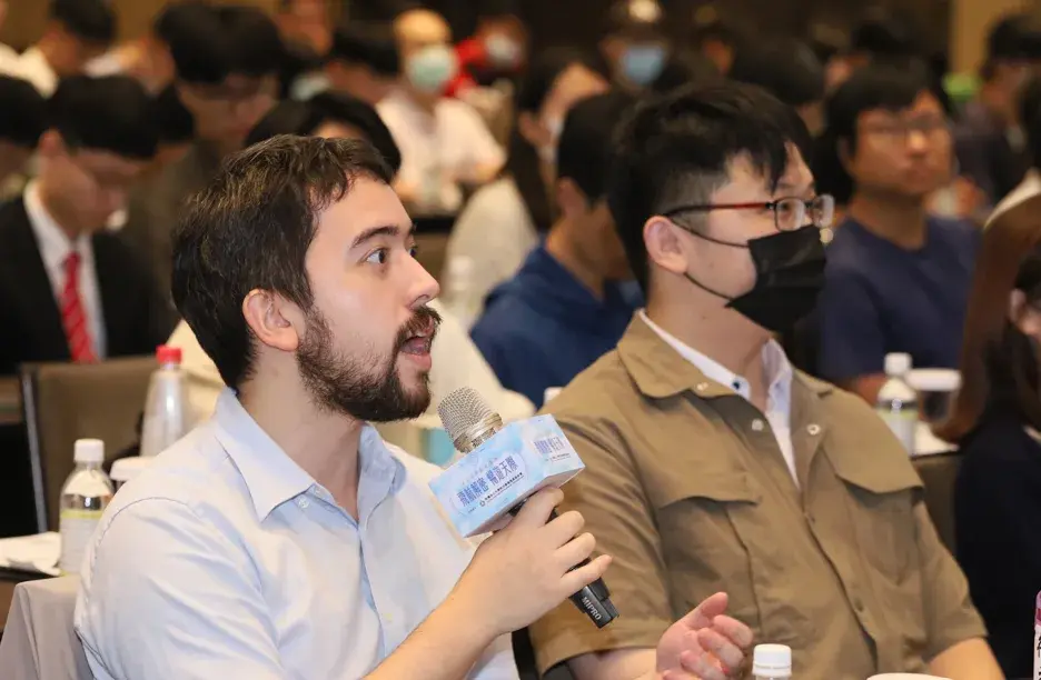 航發會飛航講座結合駕駛員獎助金頒獎 向年輕學子招手